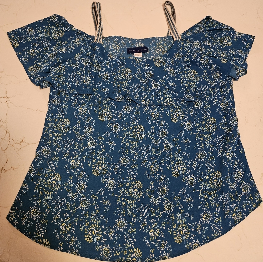 Cute peek shoulder top, teal with yellow and white floral pattern, size small